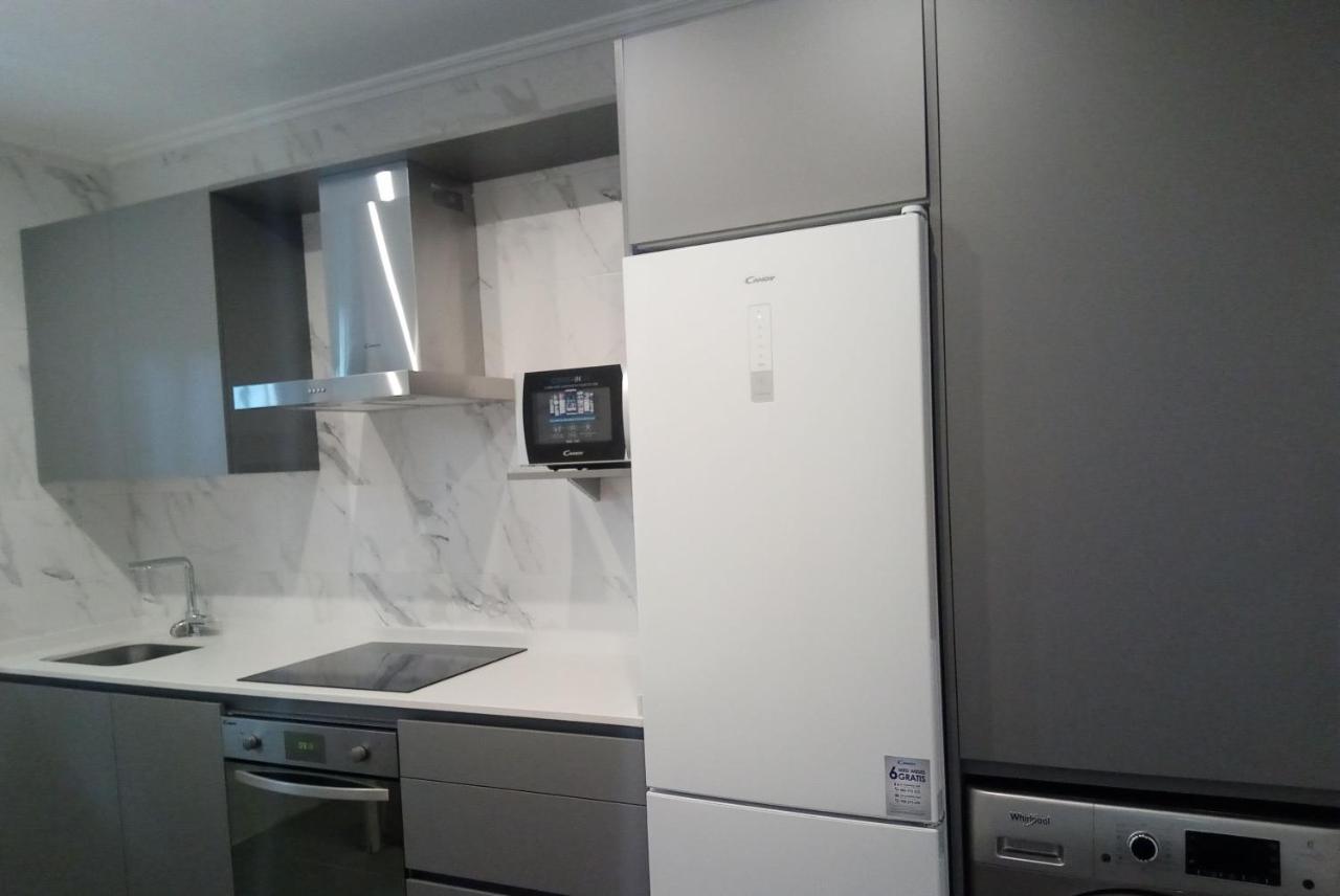Coqueto apartamento frente al Guggenheim Bilbao Esterno foto